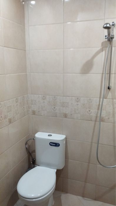 Продавам къща за гости