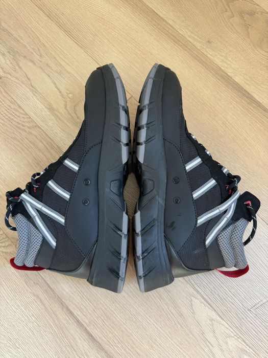 Зимни черни обувки Hugo Boss размер 44