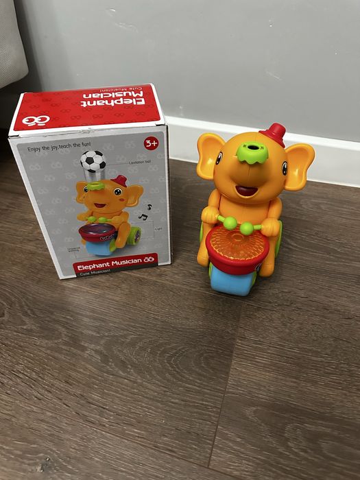 Новая игрушка Слоник-музыкант