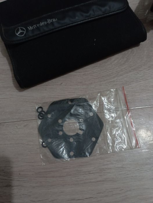 Запчасти Мерседес