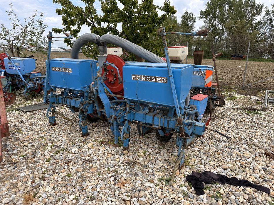 Semanatoare porumb floare Monosem Nodet cu fertilizare