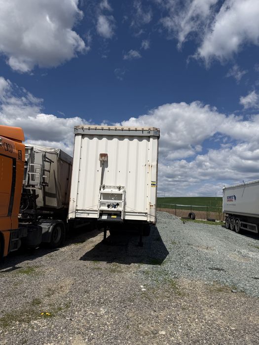 Vind semiremorca Krone