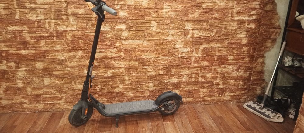 Продам электросамокат