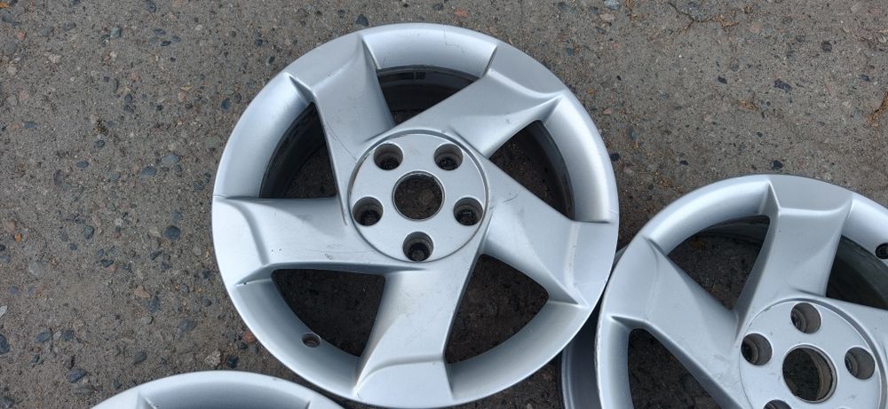 Комплект оригинальных дисков R16. Duster. Terrano. Kaptur