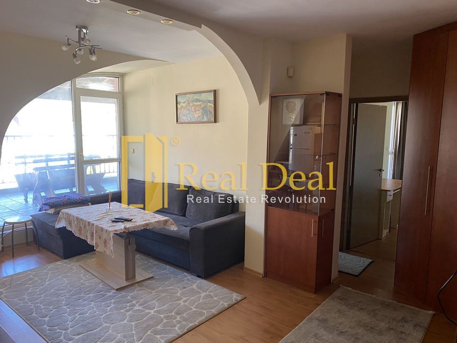 Дава се под наем Тристаен апартамент в София, Витоша - 90 кв.м за 747.66 € - Снимка #1