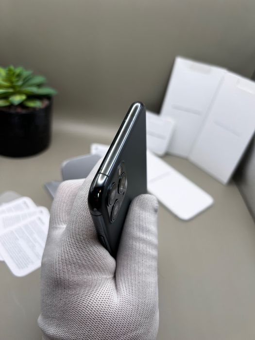 iPhone 11 Pro MAX, за части, iCloud locked - цената е за целия!