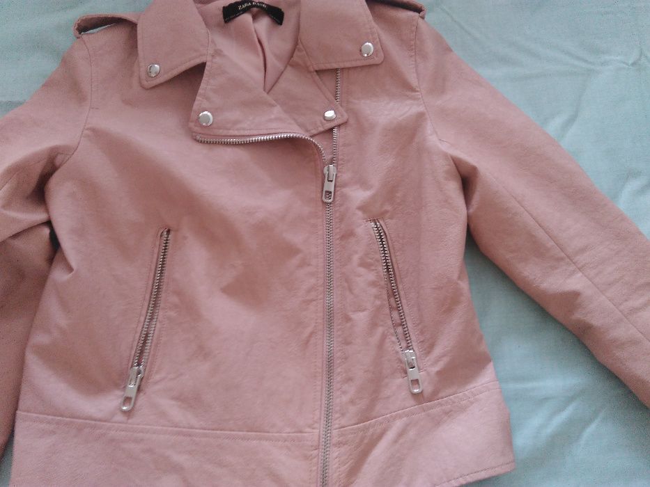 geaca roz prafuit Zara