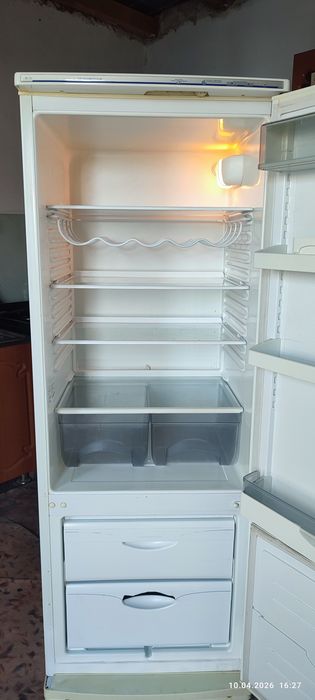 Холодильник Атлант.