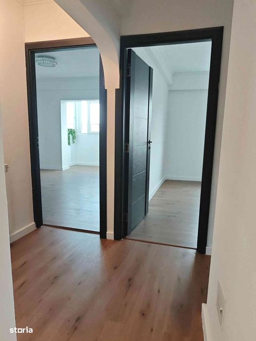 Decebal - Apartament 4 camere / Renovat complet/ Decomandat