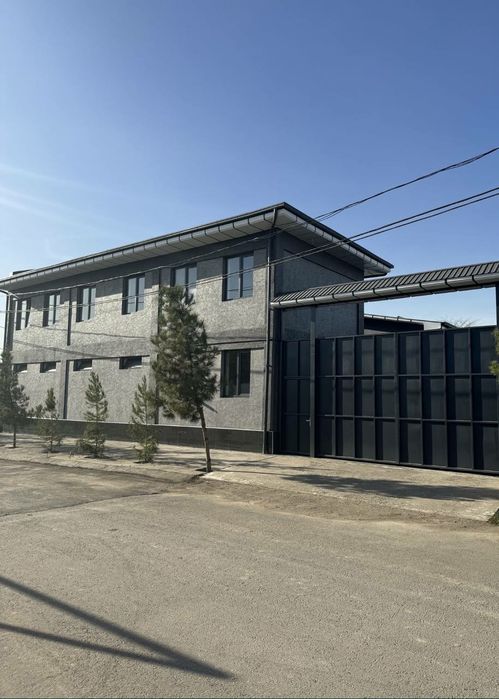 Продаётся 1 250 м² производственный цех.