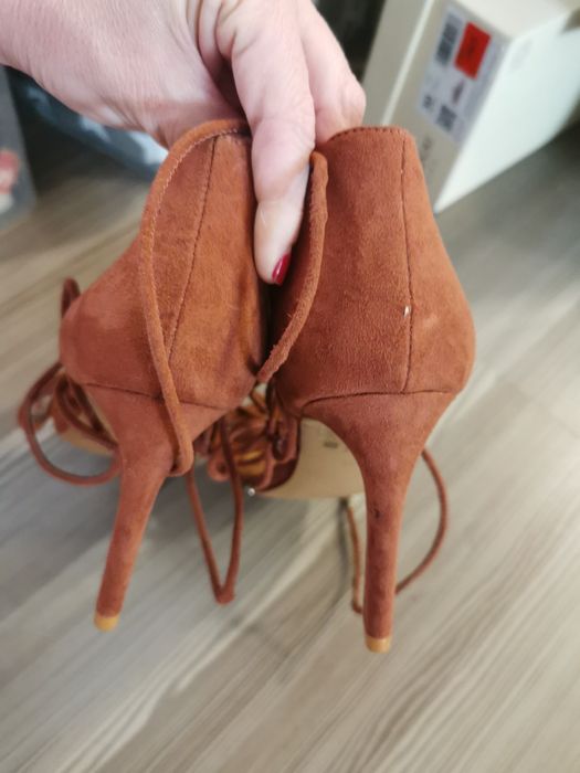 Sandale dama cu șireturi H&M mărimea 39