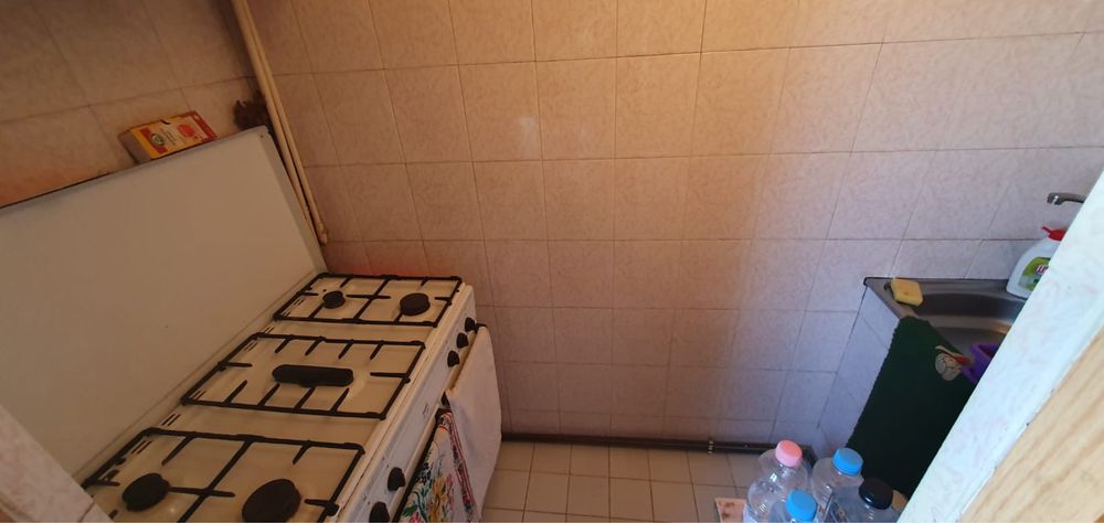 Apartament 3 camere, zona Lunei - DIRECT PROPRIETAR