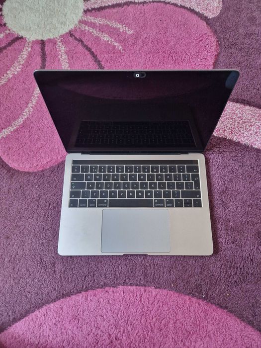 MacBook Pro (13-inch, 2016, 4 TBT3)  A1706 EMC 3071