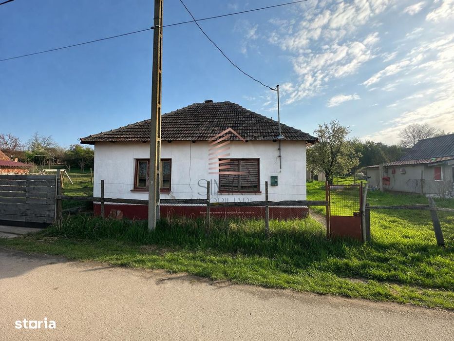 casa 3 camere + 450 mq de teren, Rosiori