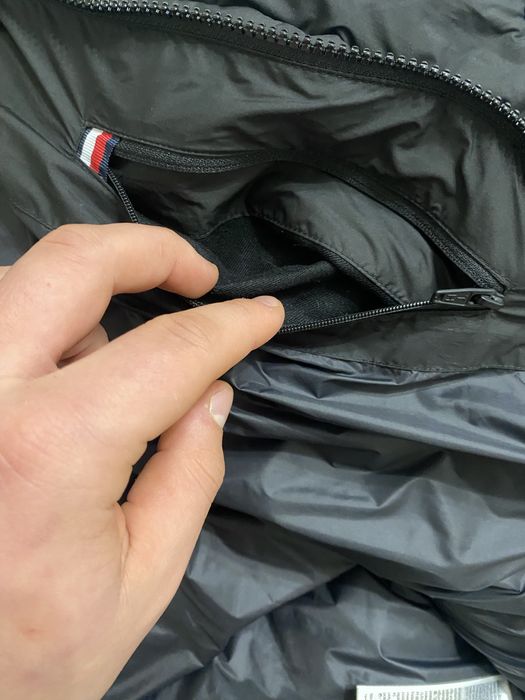 Яке на Tommy Hilfiger