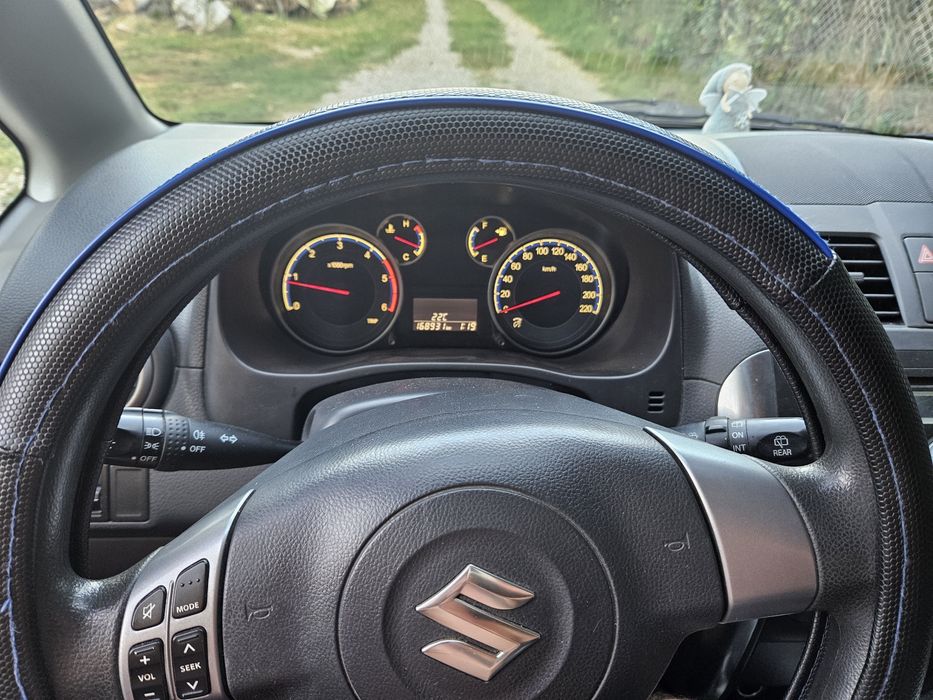 SUZUKI SX4 2011 — imagine 3