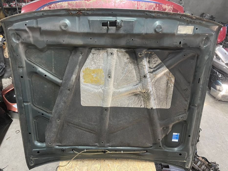 Капот Митсубиси Галант Старушка