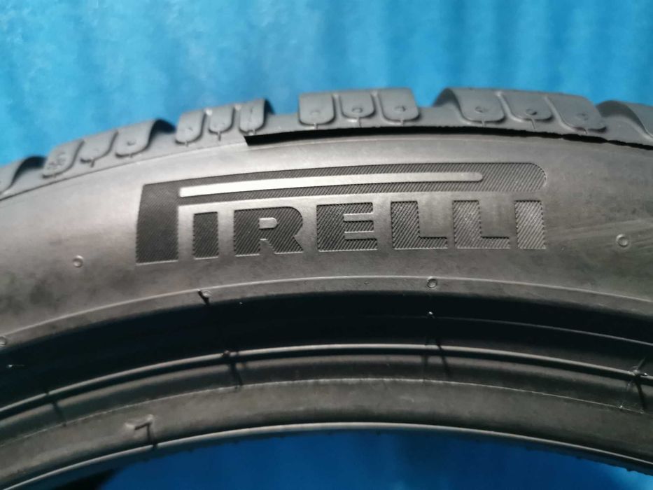 275/40 R19 pirelli m+s 2 bucati