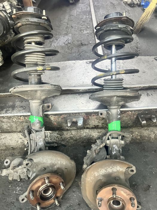 Передние стойки камры 20 10