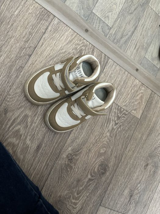 Кроссовки 24размер