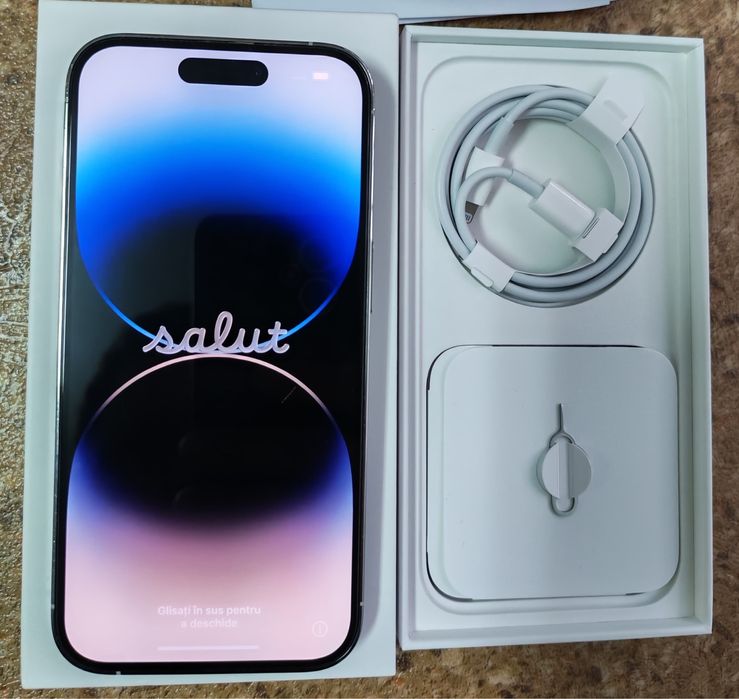 Vând iPhone 14 PRO alb, 256GB