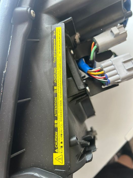 Фары land Cruiser 200  Араб