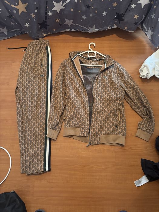 Vand compleu lacoste