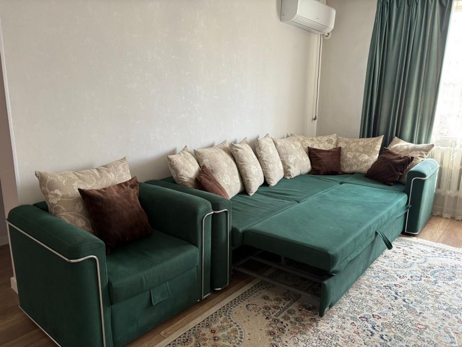 Продаю большой диван