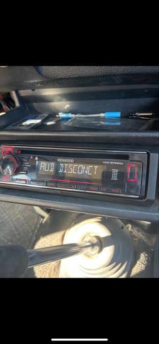 Продам магнитофон Kenwood KDC-BT520U