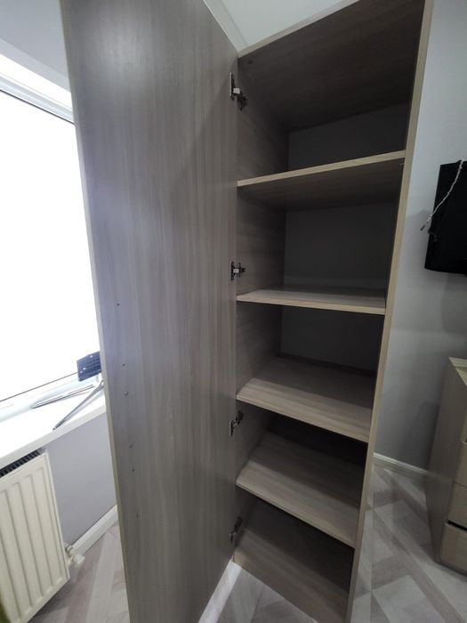 Шкаф (карандаш) для одежды