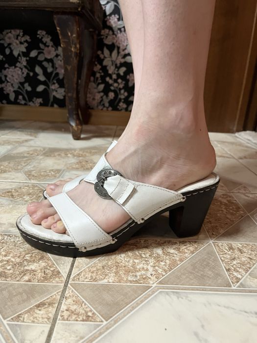 Шлепки женские