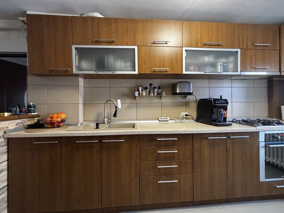 Mobila bucatarie completa cu toate utilitatlie