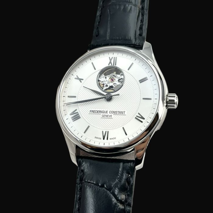 НОВ Frederique Constant Classics Heart Beat (FC-310) - Лукс, Елегантност и Механична Прецизност - ФУЛ КОМПЛЕКТ!