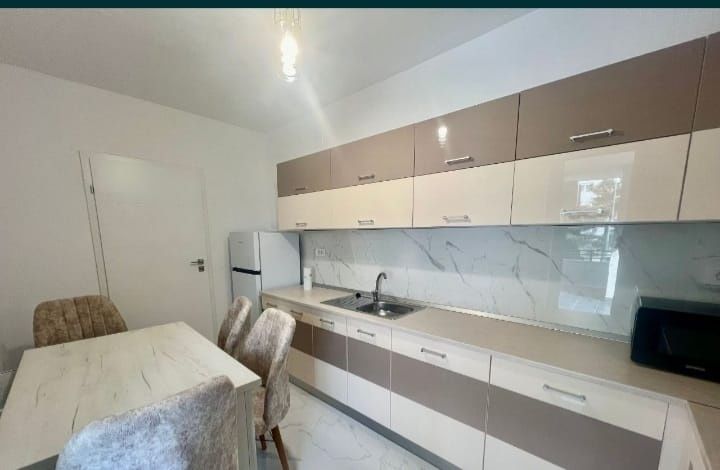 Apartament de închiriat