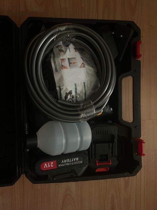 Акумулаторна водоструйка 24V