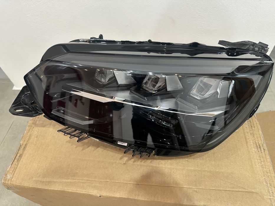 Far stanga Peugeot 208 2008 2 facelift full led Europa