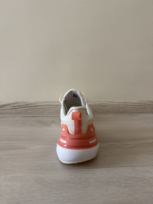 Дамски обувки Adidas RapidaSport K (HP6127)
