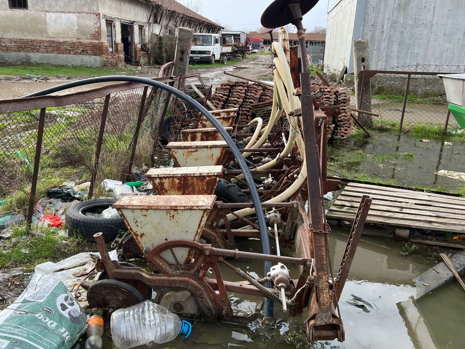 Машини селскостопански