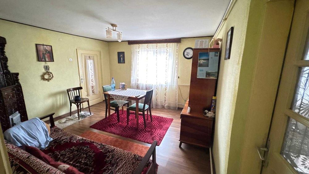 Vand casa batraneasca(locuibila) - sat Potoceni , com Maracineni - Buzau