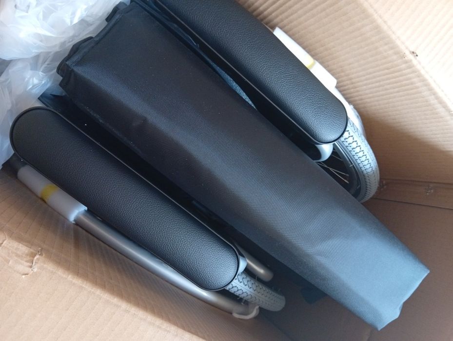 Инвалидная коляска(Взрослая)