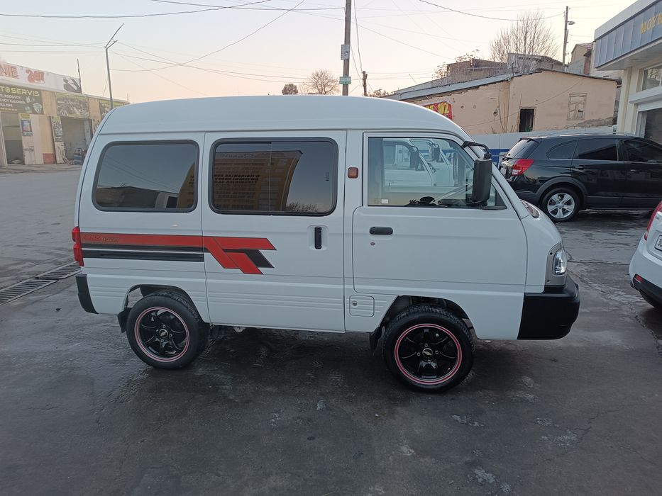 Damas sotiladi srachna