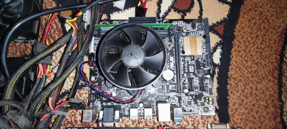 Мат плата и видео карта