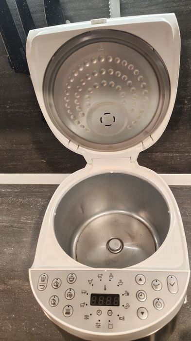 Мултикукър Philips All in one