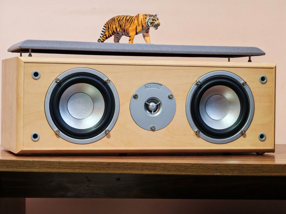 Magnat Motion 990 SET. Boxa centru premium. Estetică raft. Preț fix !