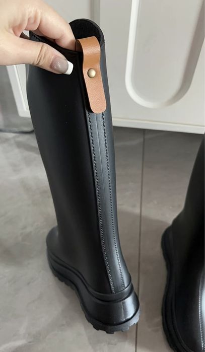 Продам резиновые сапоги