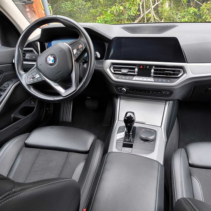 Vând BMW seria 3  X Drive 320  break automat an 2022