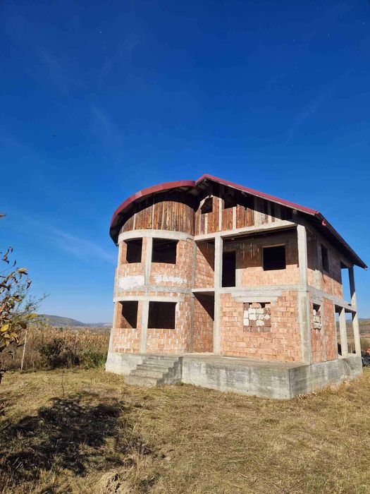 Casa de vanzare