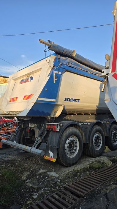 Semiremorca schmitz -bena piatra