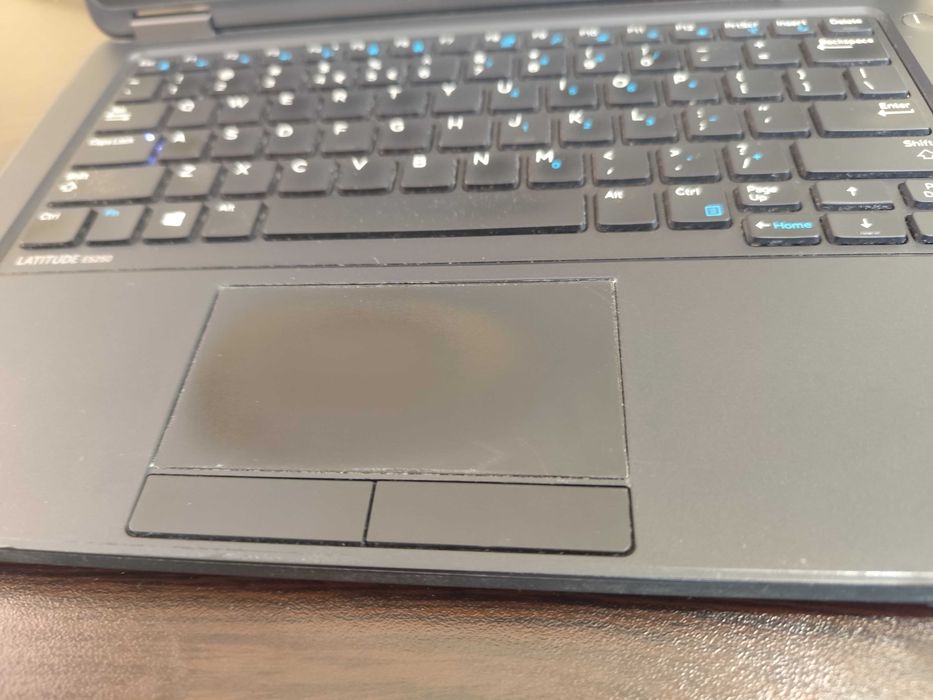 Лаптоп Dell latitude E5250 upgraded SSD 16GB RAM