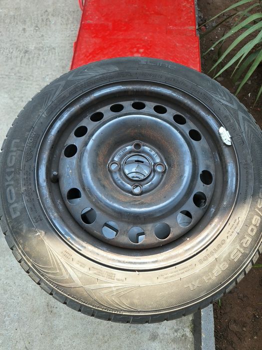 Резервна гума Опел 15 цола 4х100 ет49 6j 185 64 15